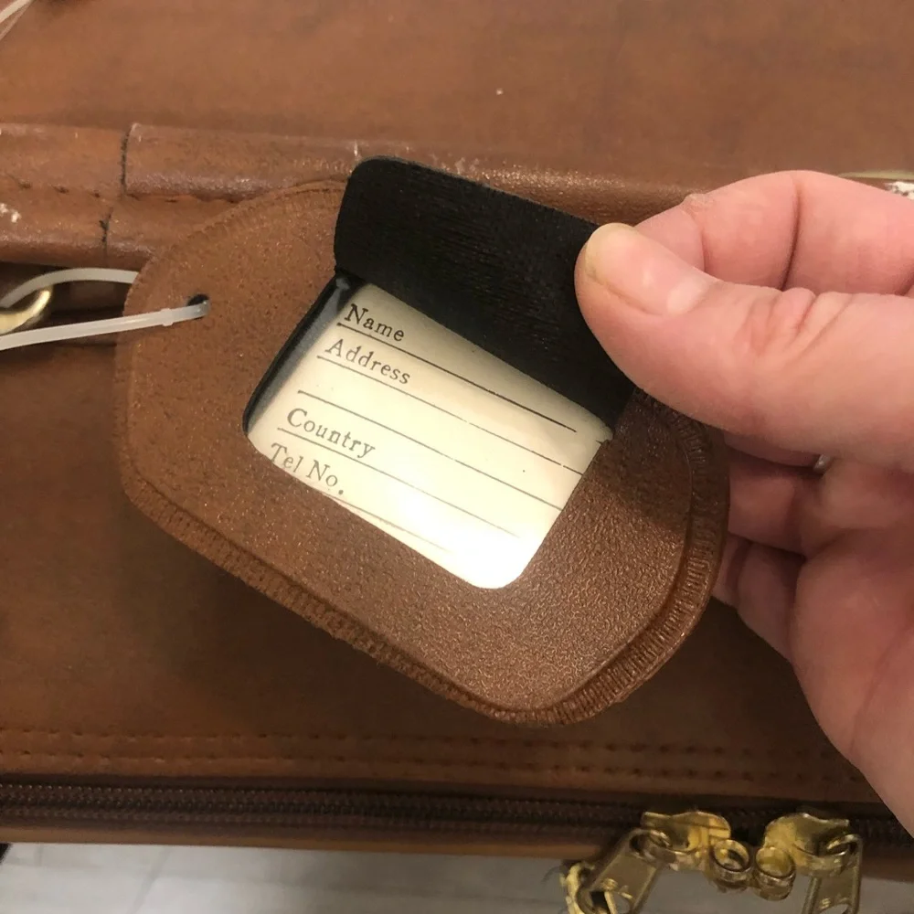 VINTAGE BRAND LUGGAGE 🧳